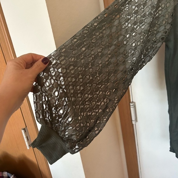 Miholl xxl olive drab waffle, knot blouse with lace balloons leaves - Picture 4 of 8